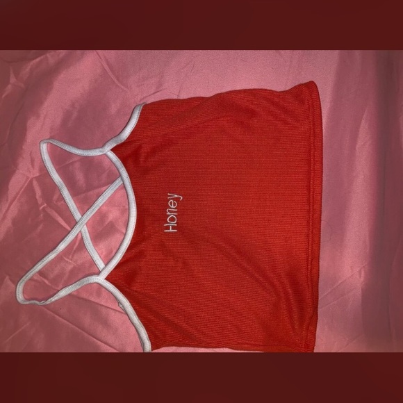 clothes - Picture 3 of 8